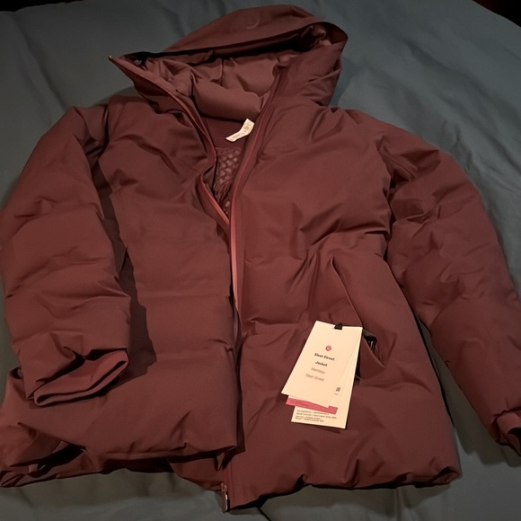 Lululemon Sleet Street Jacket (Burgundy) - Picture 3 of 6